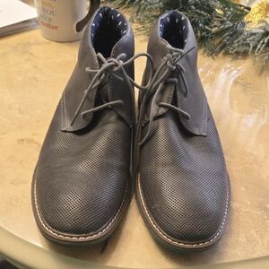 Stylish Gray Chukka Boots for Men